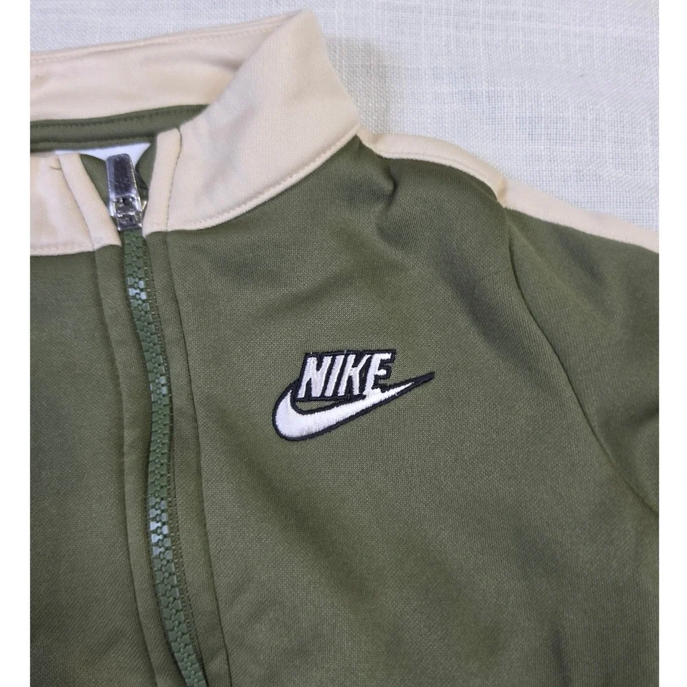 Nike toddler track